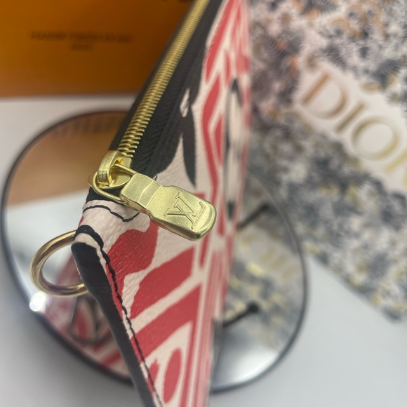 NWOT Louis Vuitton Limited Edition Pochette Crafty w/COA - Picture 8 of 11